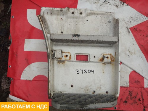 Корпус подножки правый