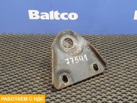 Кронштейн крепления переднего стабилизатора левый