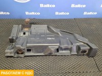 Шумоизоляция двигателя правая